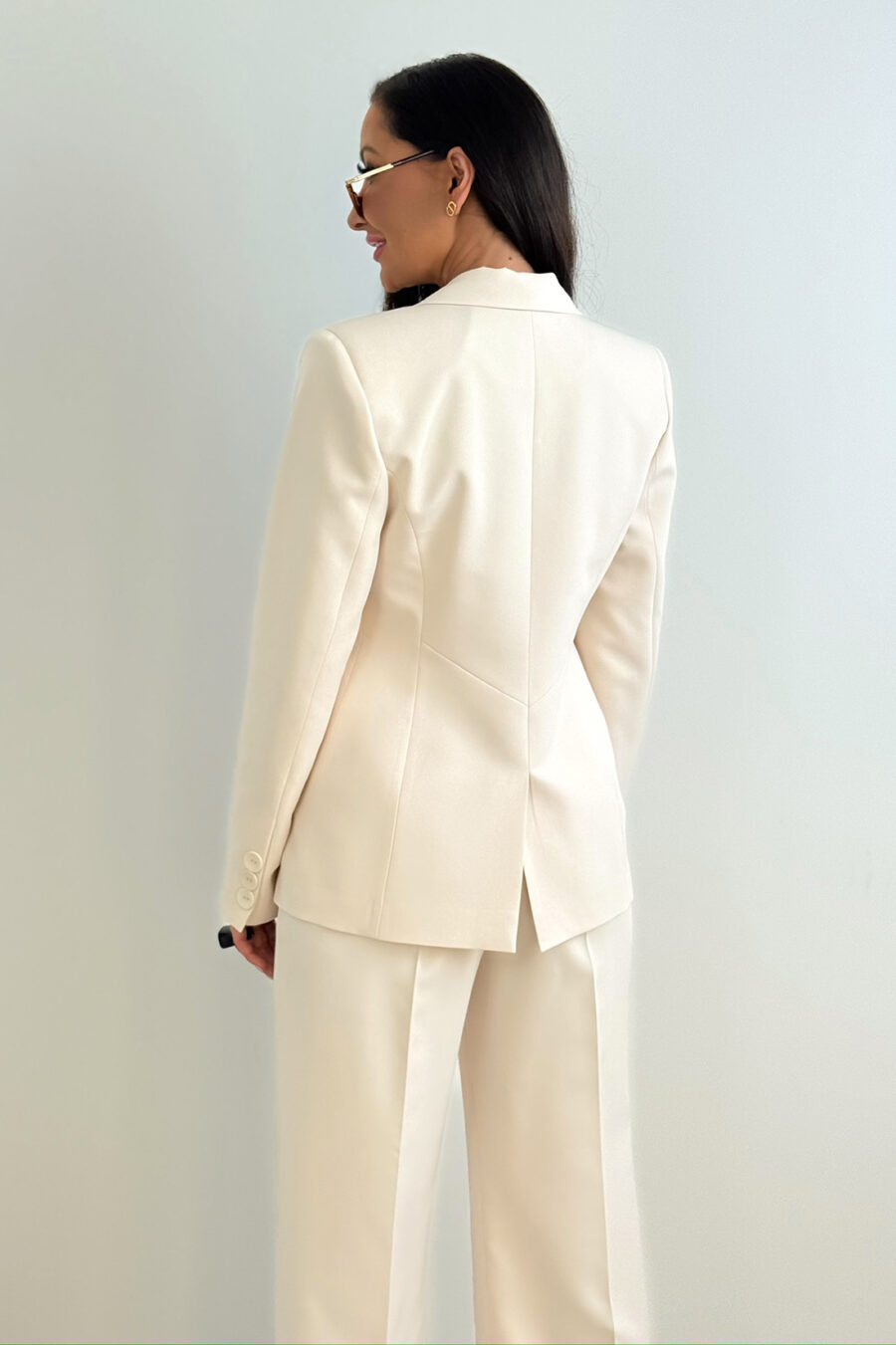 Elegancki garnitur damski MALVA / Waniliowy