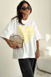 T-shirt damski BLIND – biały z żółtym nadrukiem