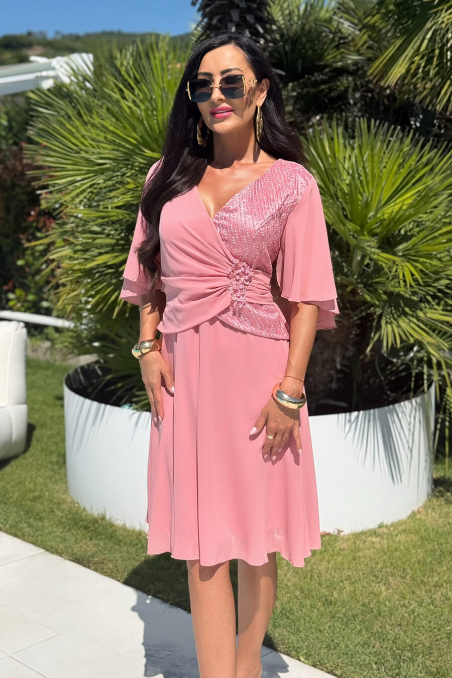 Sukienka midi w kolorze pudrowego różu Plus Size - BH 539-1