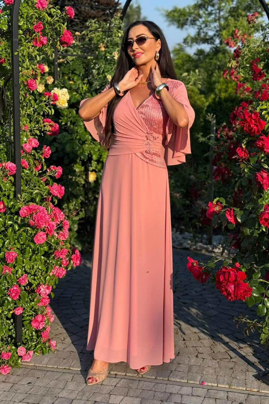 Sukienka Maxi Plus Size – pudrowy róż – BH539