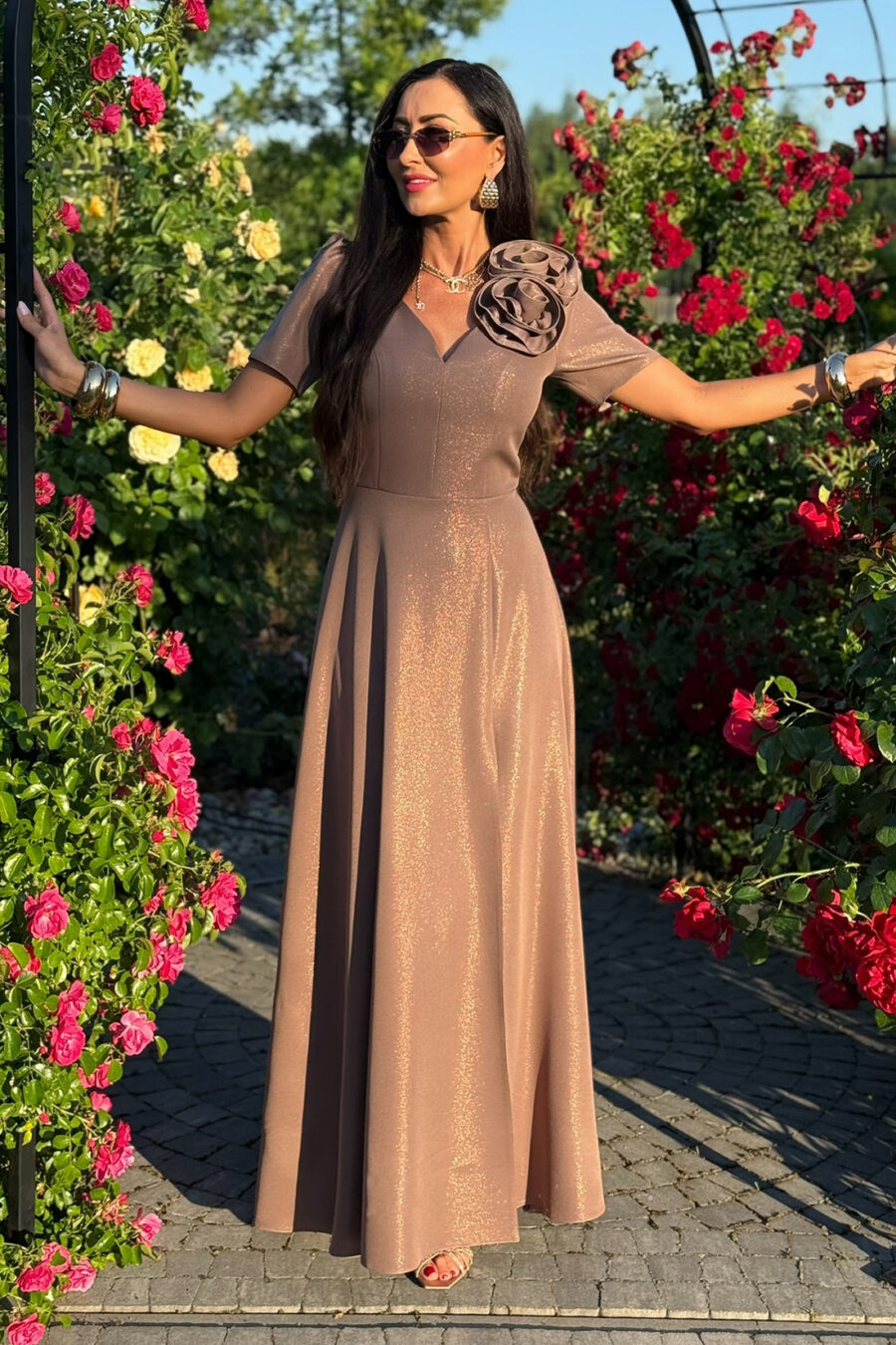 Elegancka sukienka na wesele RUBI maxi / Mokka Błysk